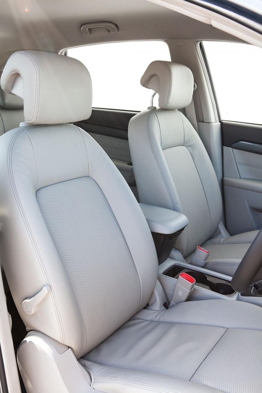  Chevrolet Captiva 2016 года  (TH) (фото 10 из 15)